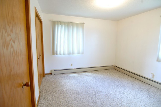 Building Photo - 1910 N Jefferson St