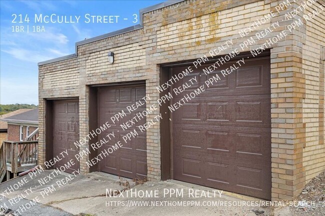 Building Photo - Updated 1 bedroom with office and in unit ...