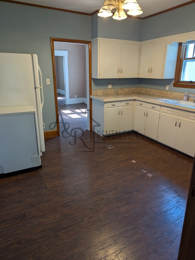 Building Photo - 115 W Monroe St