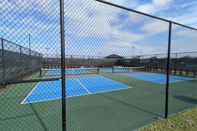 Building Photo - 2806 Pennachio Dr