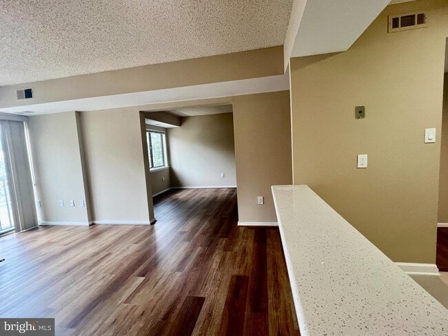 Building Photo - 2921 N Leisure World Blvd