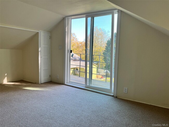 Building Photo - 294 Croton Falls Rd