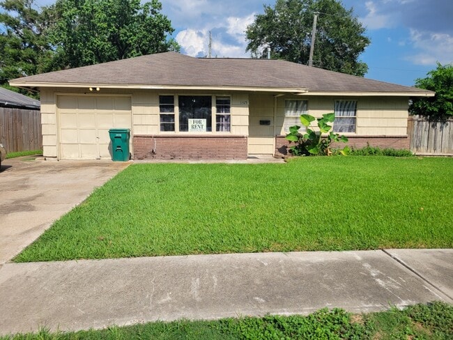 Primary Photo - 1705 Harding St