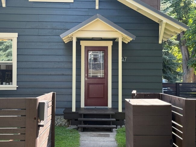 Building Photo - Charming Kalispell Home