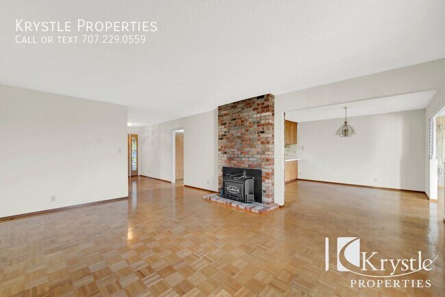Building Photo - 949 N Camino Alto