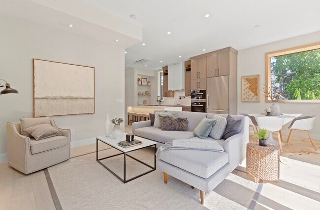 Building Photo - 46 Vernon St