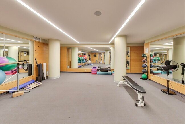 Building Photo - 155 N Harbor Dr