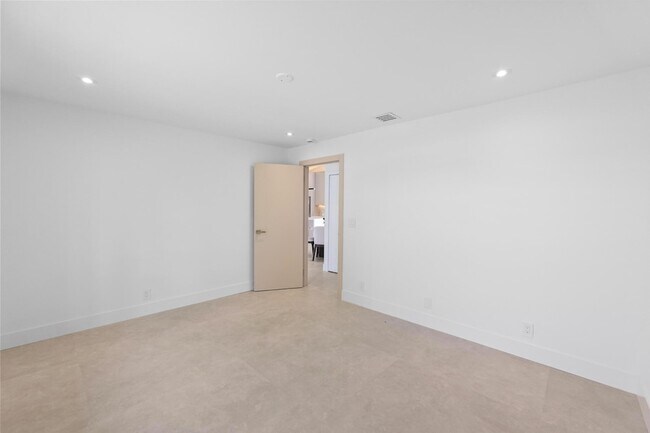 Building Photo - 1291 Bimini Ln