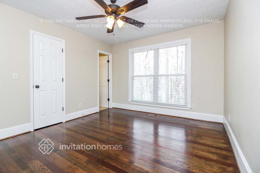 Building Photo - 1883 Guardian Way