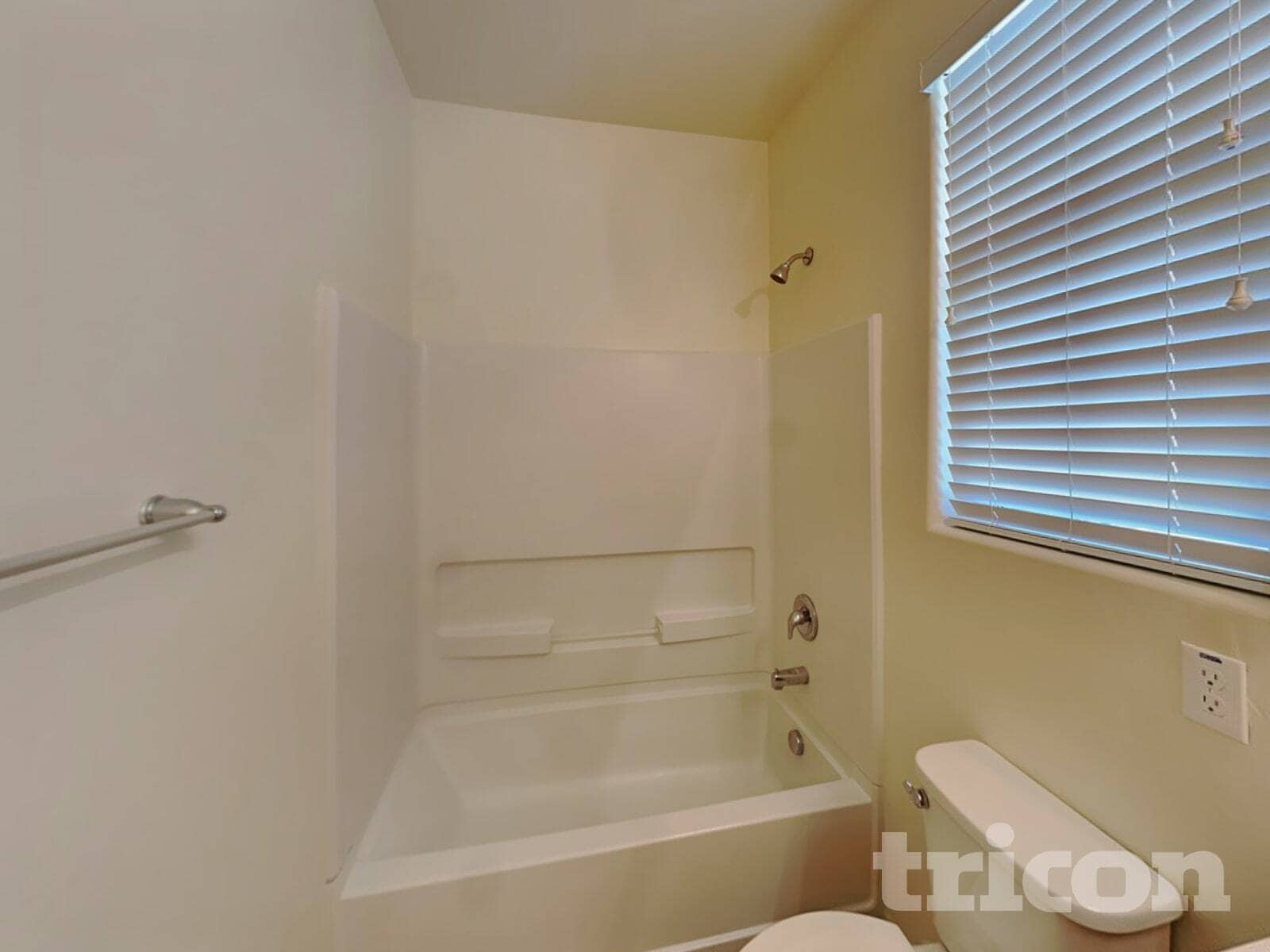 Building Photo - 41038 W Portis Dr