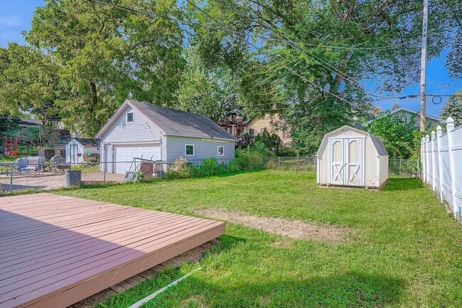 Building Photo - 837 Bidwell St