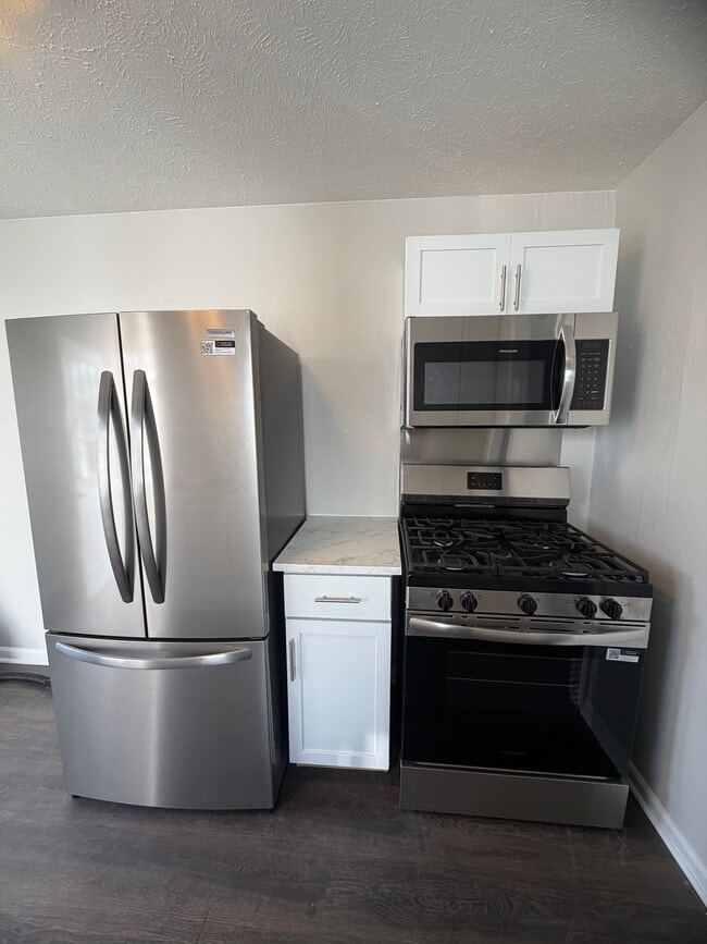 Building Photo - 1226-1222 Shakespeare Ave