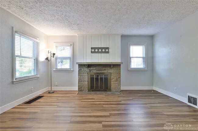 Building Photo - 1916 Shroyer Rd