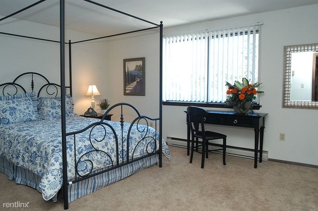 Building Photo - 141 Witmer Rd