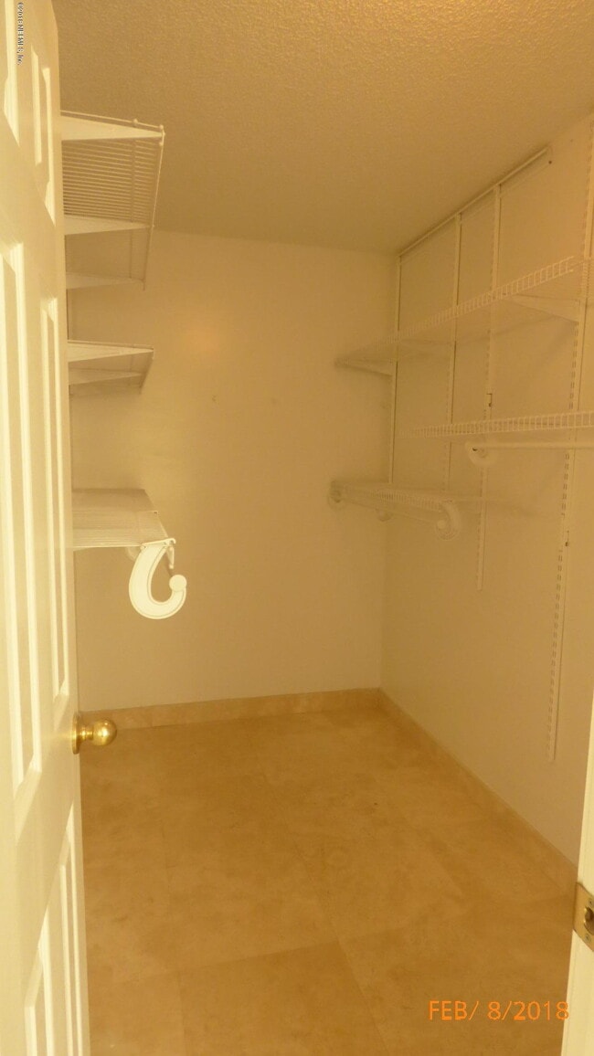 Building Photo - 1685 Aston Hall Ct