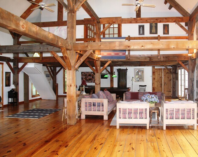 Building Photo - 33 Timber Trail