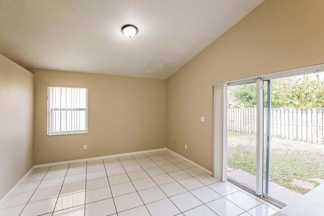 Building Photo - 1365 SW 106th Ave