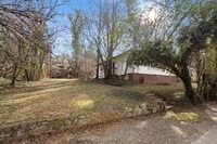 Building Photo - Duplex in Grove Park