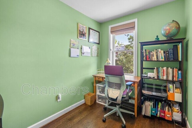 Building Photo - 1275 Oates St NE