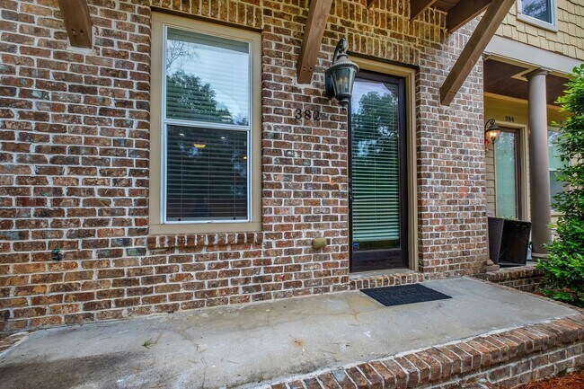 Building Photo - Midtown Tallahassee Townhome