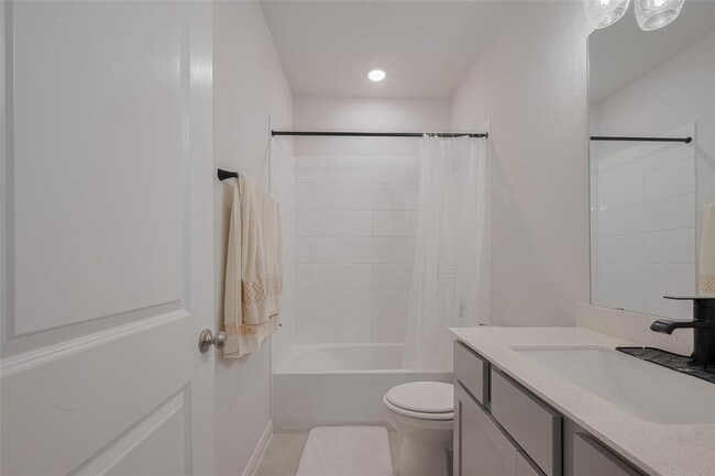 Building Photo - 16331 Verbena Glen Dr