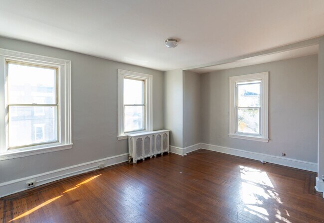 Building Photo - 5800 Spruce St