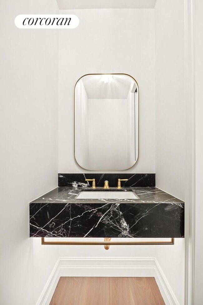 Building Photo - 520 Fifth Avenue 53C