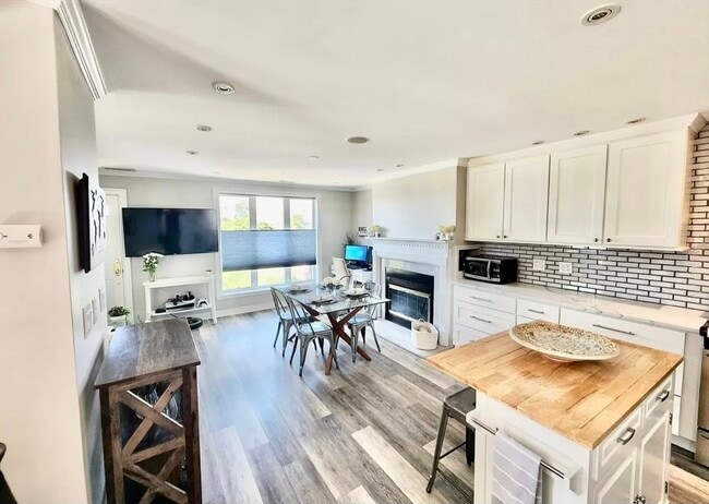 Building Photo - 166 Quincy Shore Dr