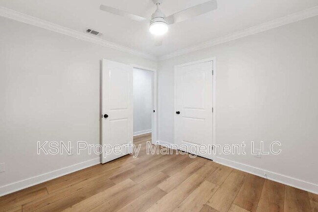 Building Photo - 286 Cushing Dr