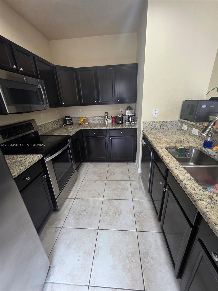 Building Photo - 9424 SW 171st Pl