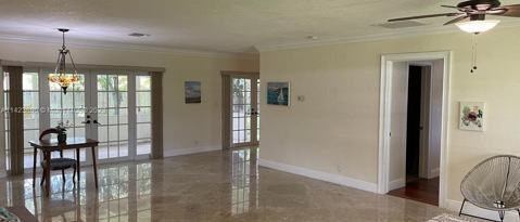 Building Photo - 361 SW 60th Ave