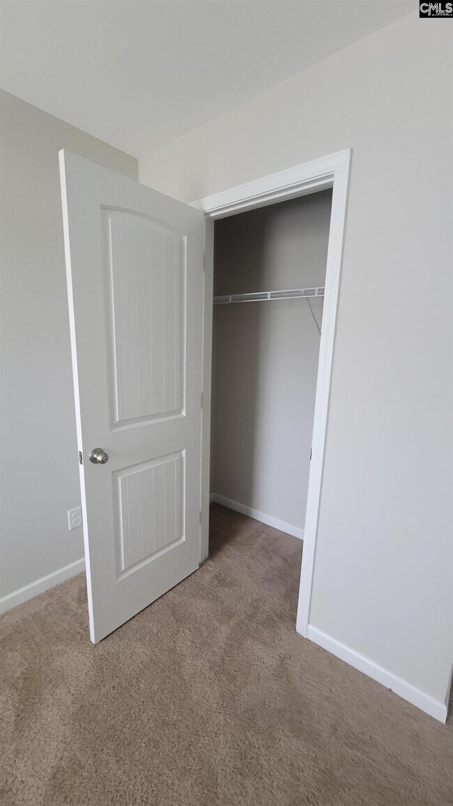 Building Photo - 601 Teaberry Dr