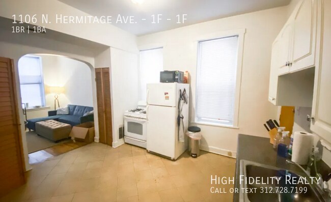 Building Photo - 1106 N Hermitage Ave