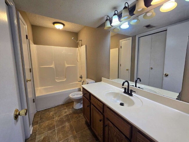 Building Photo - 277 A DUNBAR CAVE ROAD