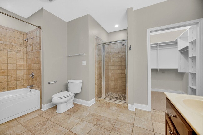 Building Photo - 9400 S 79th Ave