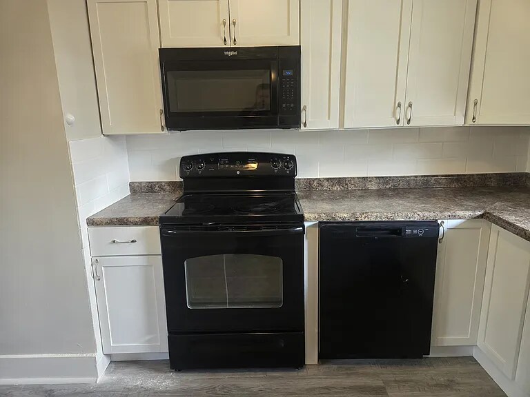 Building Photo - 441 N 39th St