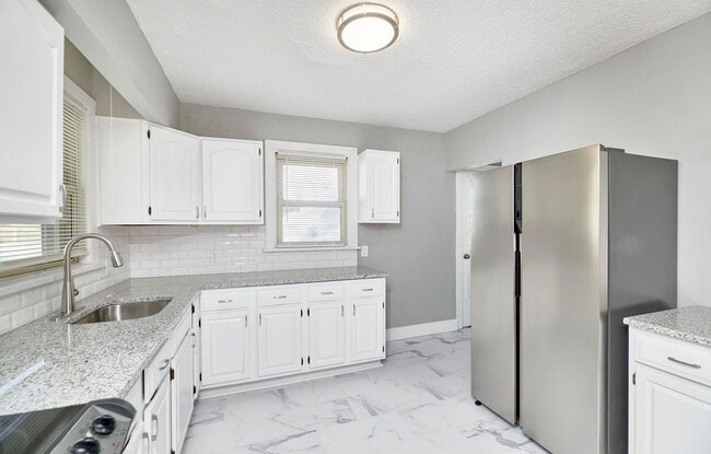 Building Photo - 2313 Burns Ave