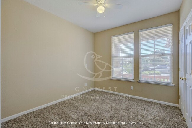 Building Photo - Beautiful 4 BD 2 BA Lincoln Home