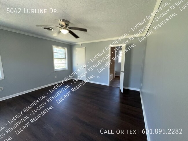 Building Photo - 5042 Lurline Dr