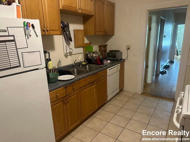 Building Photo - 80 Prentiss St