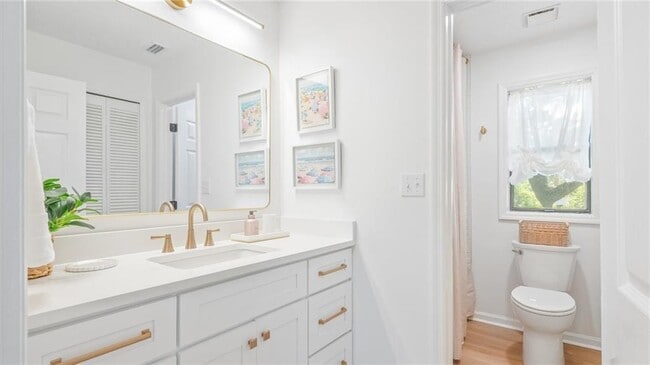 Building Photo - 512 S Harbour Oaks Dr