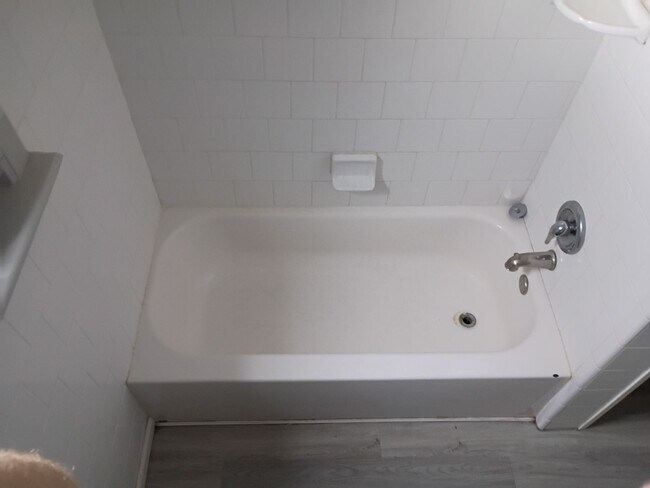 Building Photo - 5659 Ansley St
