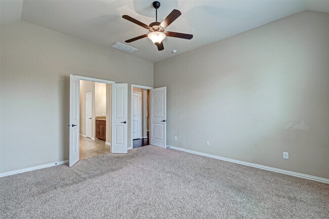 Building Photo - 4814 Sequoia Park Ln