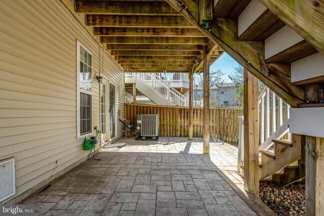 Building Photo - 6830 Hartzell Hill Ln