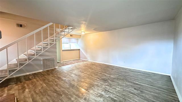 Building Photo - 3045 Park Ln