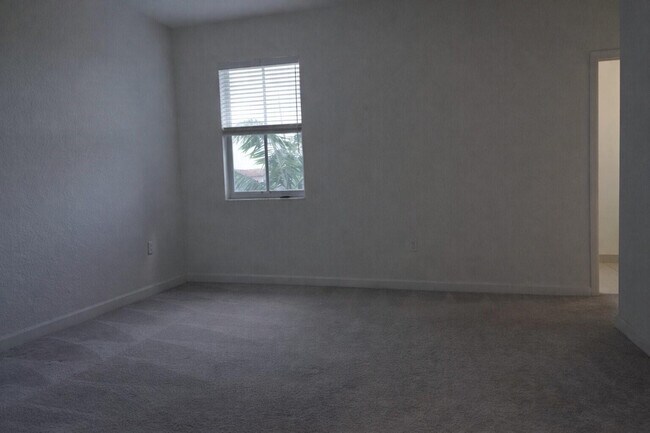 Building Photo - 11833 NW 47th Manor