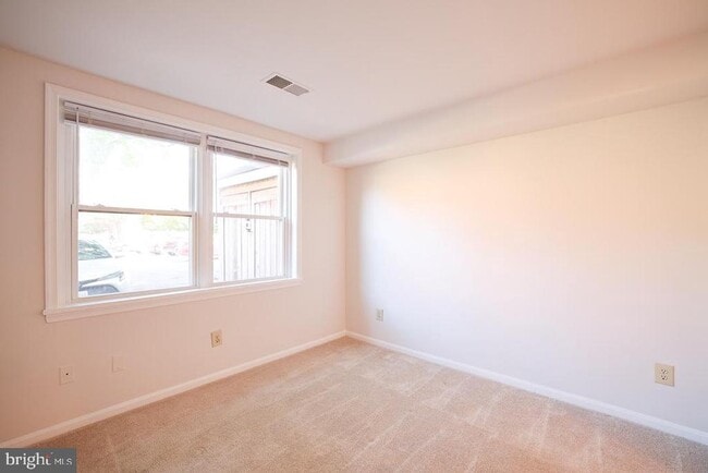 Building Photo - 1413 Oronoco St