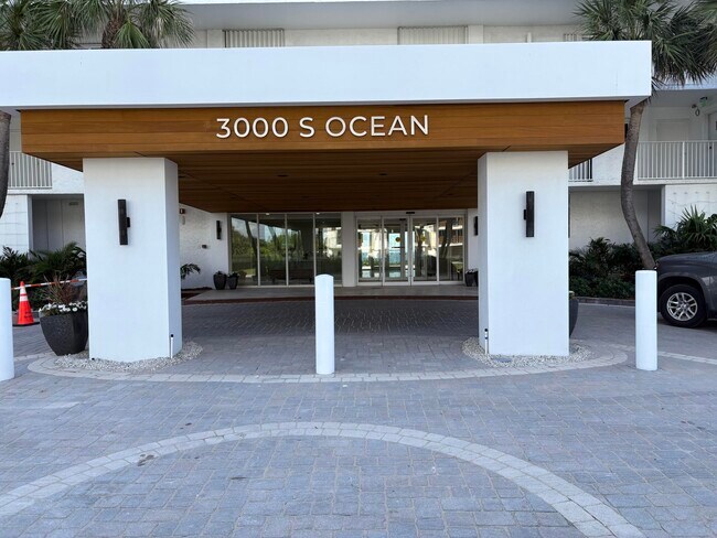 Building Photo - 3000 S Ocean Blvd