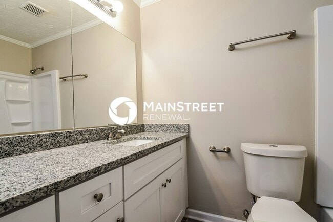 Building Photo - 3 Bedroom Pet-Friendly Home in Fayetteville, GA with Main Street Renewal