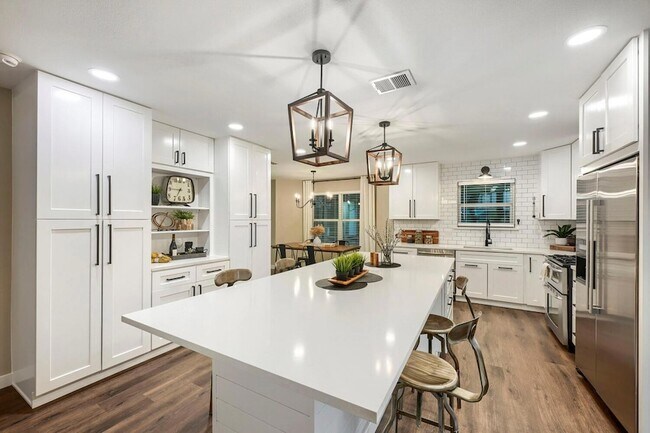 Building Photo - 13104 Tilder Dr